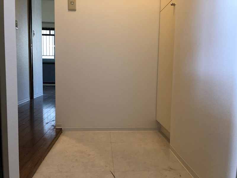 メゾンキコー住之江 玄関
