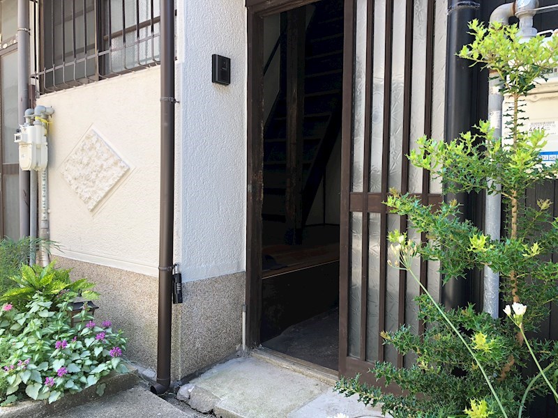 清水丘2丁目戸建賃貸 玄関