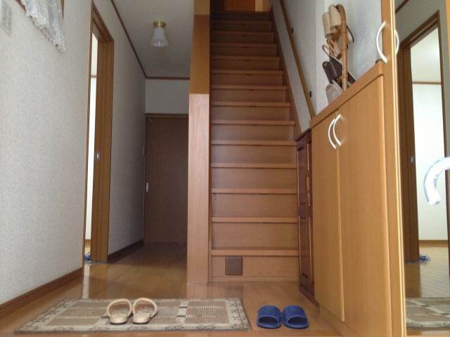 大国町シェアハウス 玄関