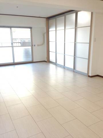 北加賀屋5丁目マンション リビング