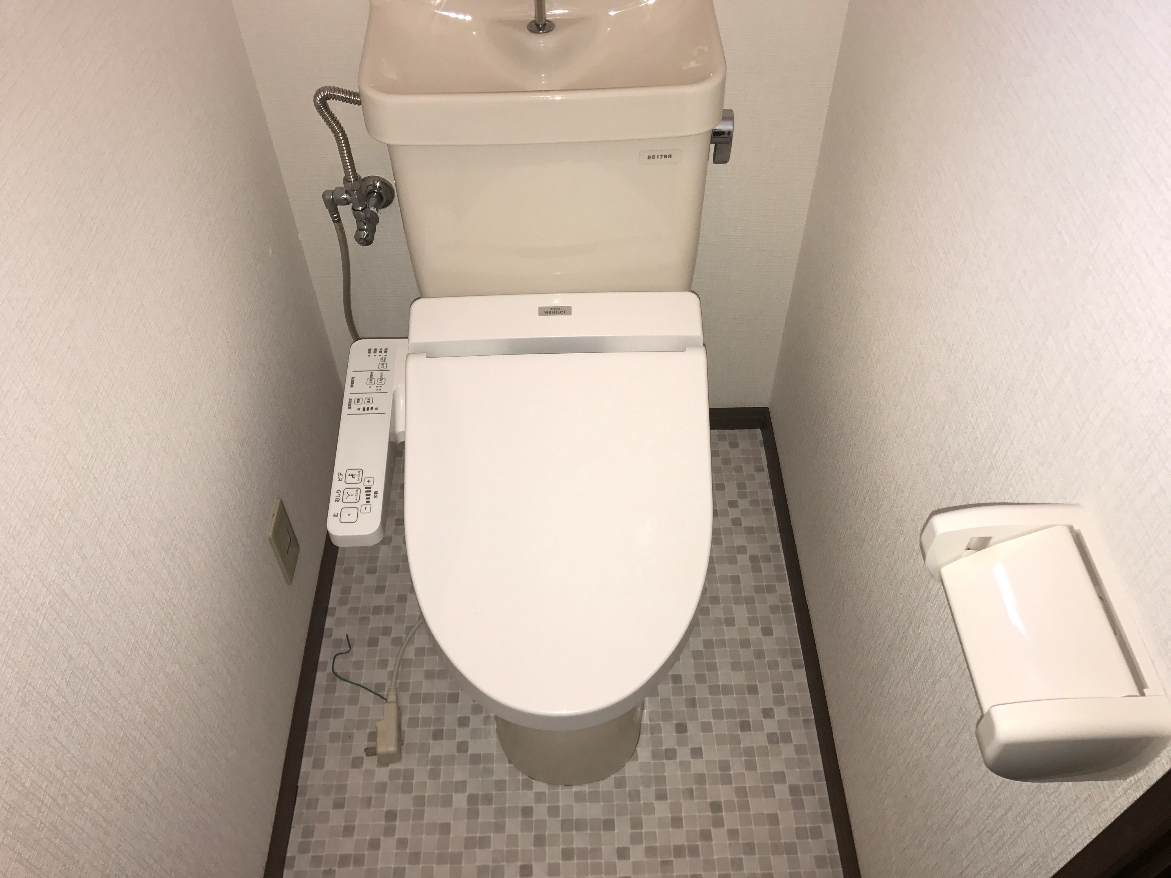 山之内1丁目戸建賃貸 トイレ