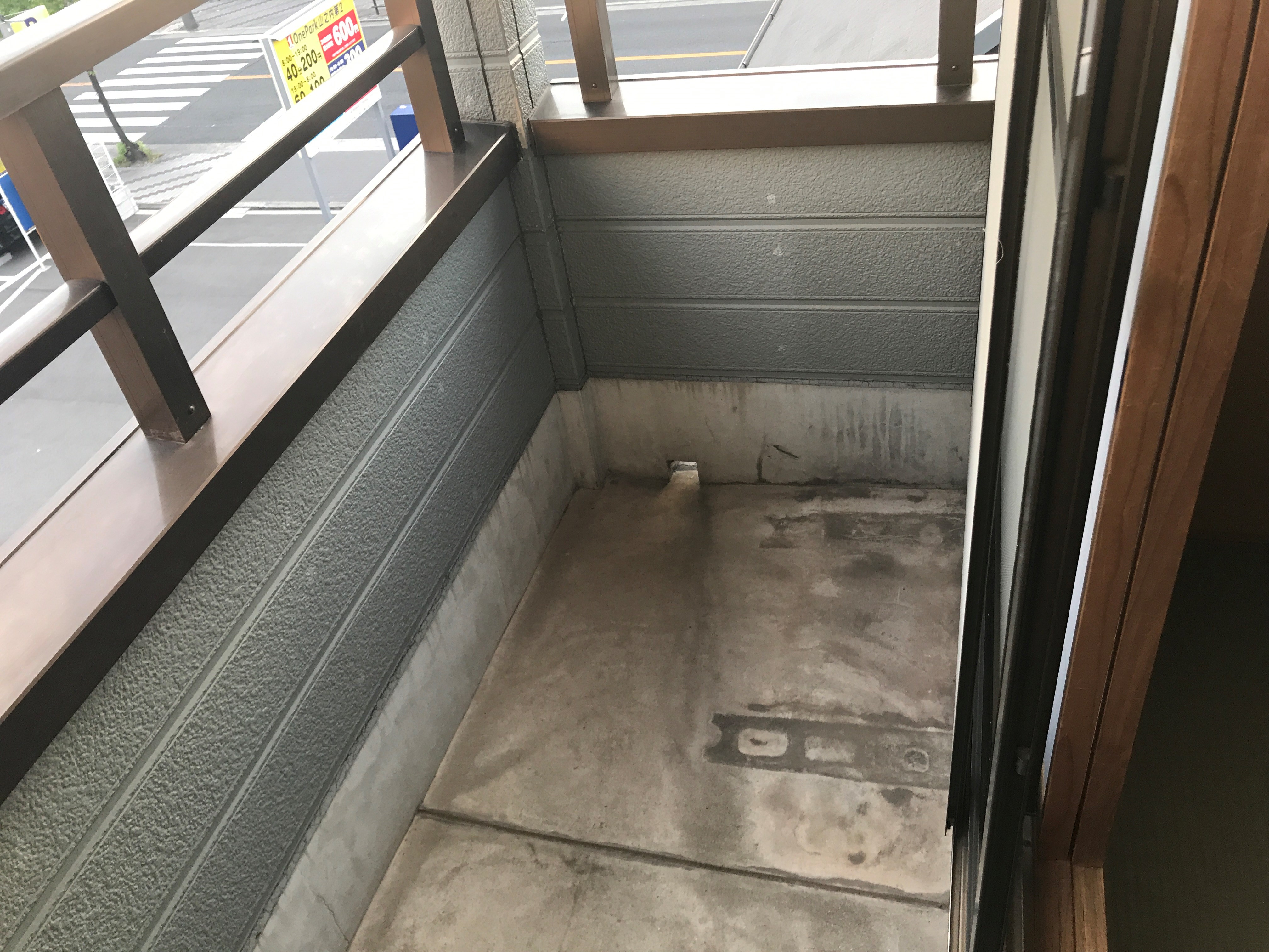 山之内1丁目戸建賃貸 ベランダ
