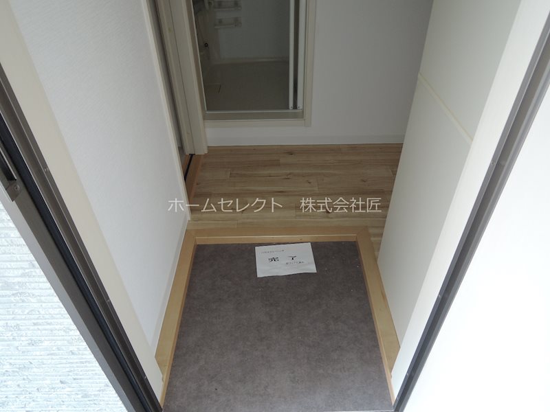 シャーナイン玉出 玄関