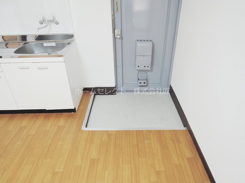 ｉｃｒｏｓｓＡＭ北加賀屋(コーポラスローザ) 玄関
