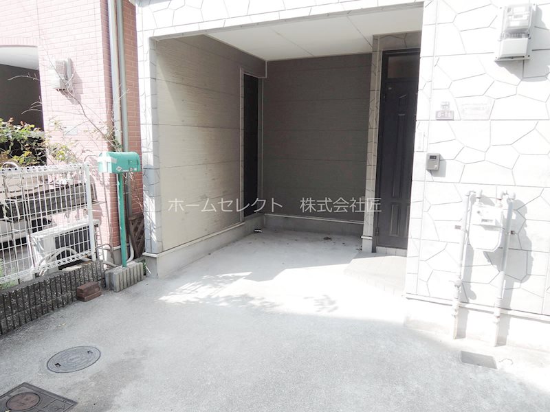大阪府大阪市住吉区遠里小野３丁目 駐車場