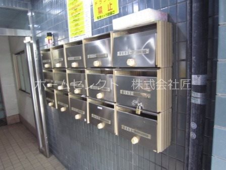 玉出タカハシマンション エントランス