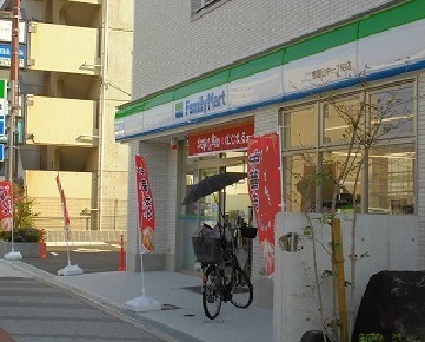 アイブイワイ帝塚山 コンビニ