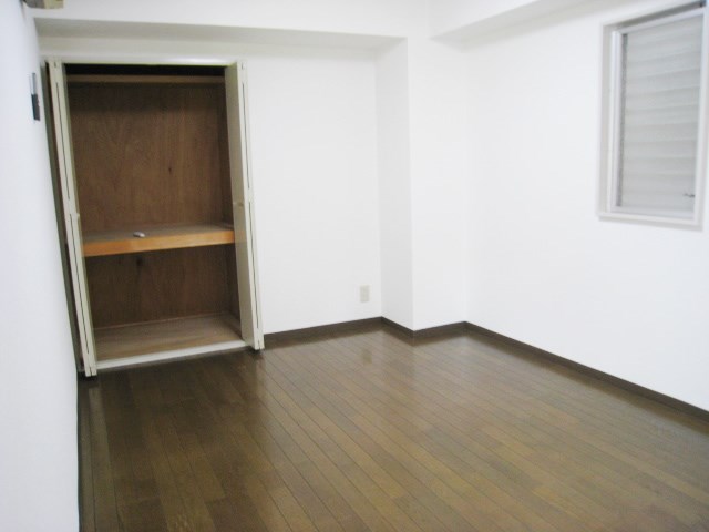 プライム岸里東 収納