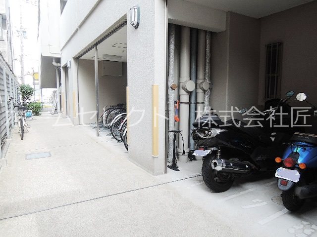 アクセス 駐車場