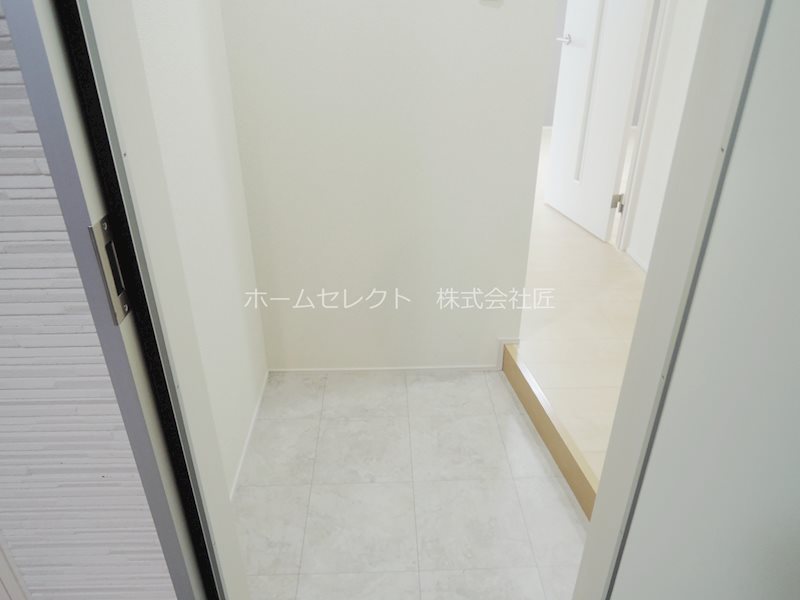 フジパレス北加賀屋Ⅶ番館 玄関