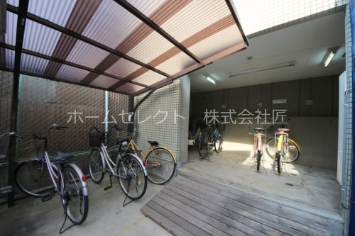 東粉浜一番館 駐車場