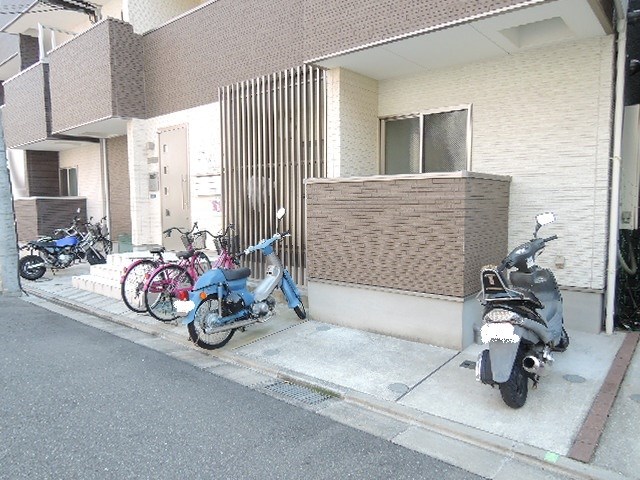 アクアコート玉出 駐車場