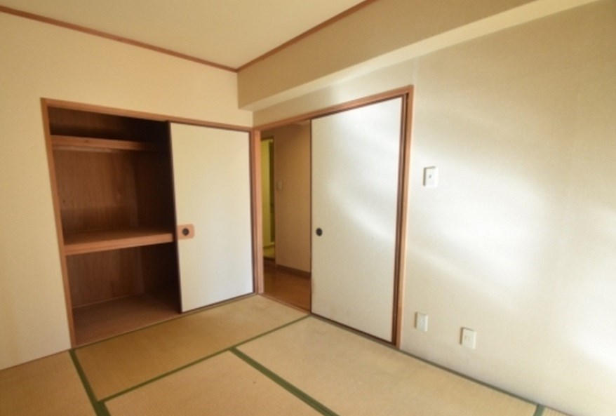 ヒルトップハウス　　 収納