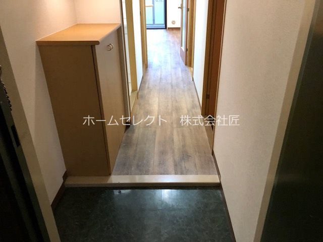 ヒルトップハウス　　 玄関