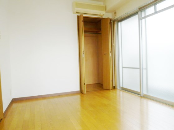 ハーベスト岸里東 収納