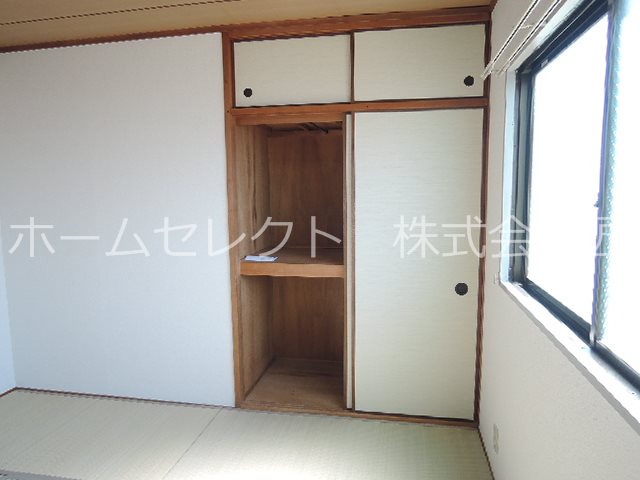 シャトーエリ 収納