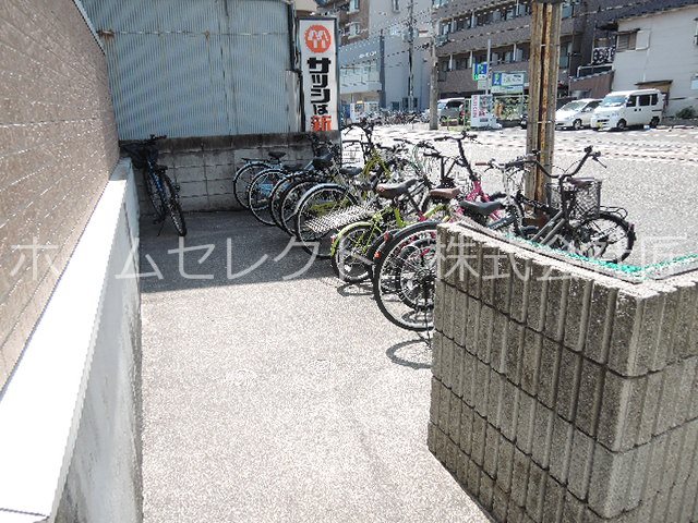 ルビーノ帝塚山 駐車場