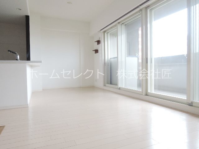アデニウム北加賀屋 リビング