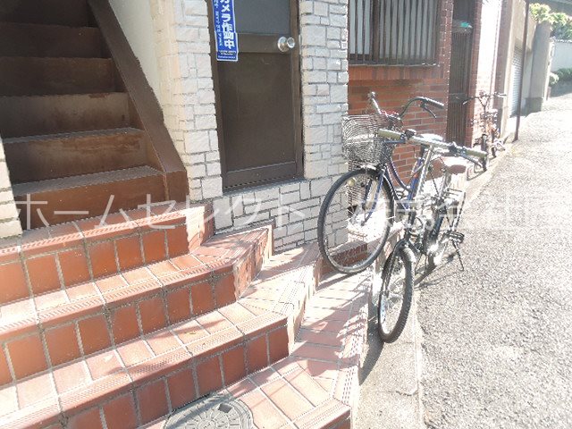 コーポ北畠 エントランス