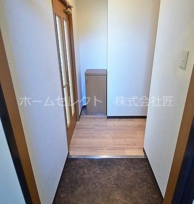 サンライフカガヤ 玄関