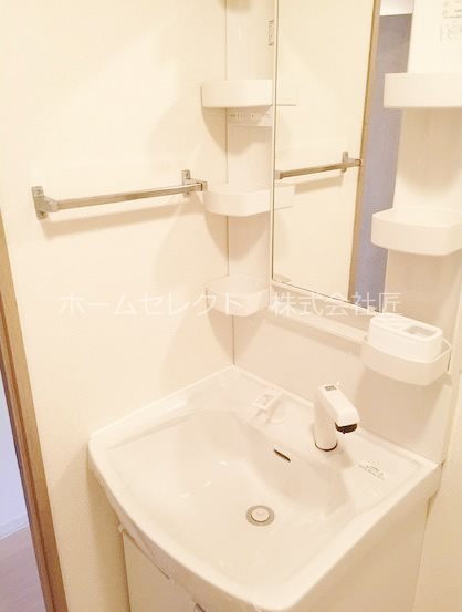 メゾン琵琶 洗面所