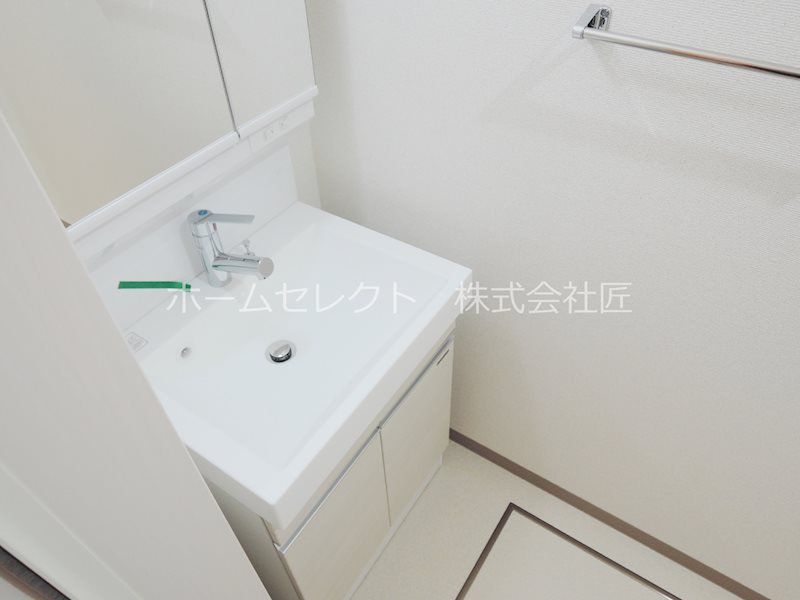 フジパレス西加賀屋Ⅲ番館 洗面所