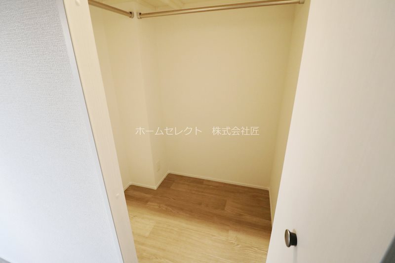 エルメゾン聖天下 収納