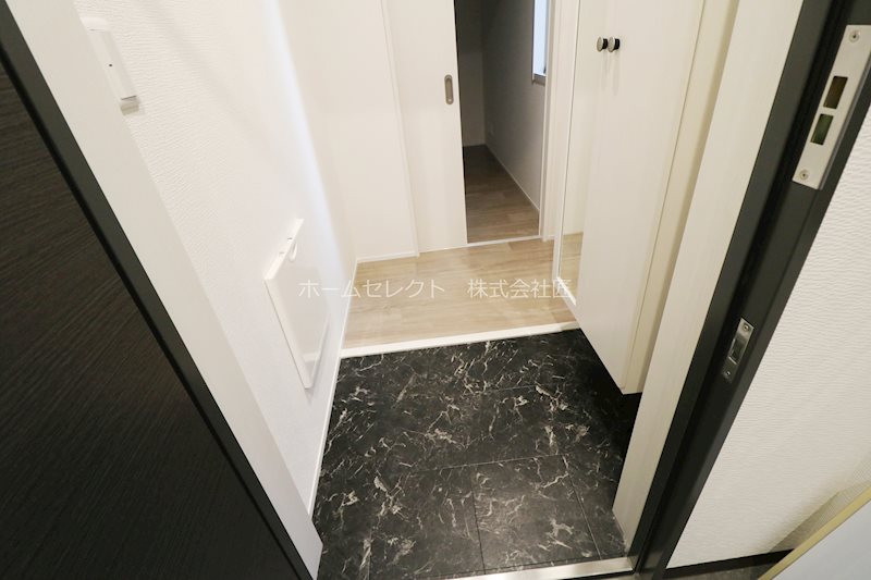 エルメゾン聖天下 玄関