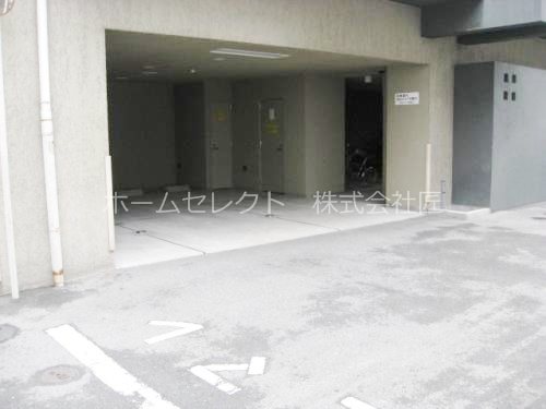メゾンキコー住之江 駐車場