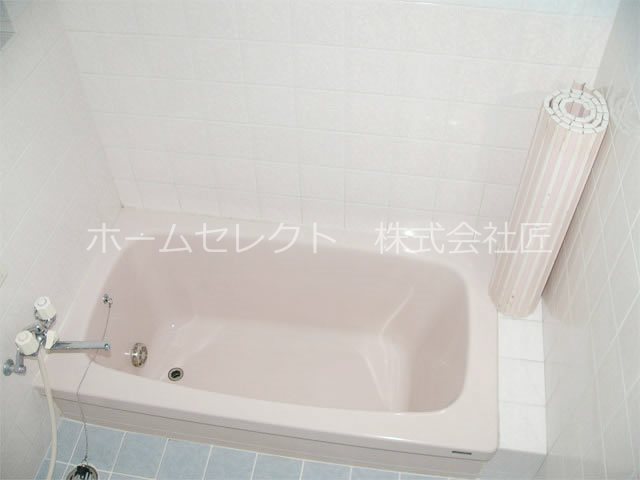 聖天下2丁目戸建賃貸 風呂画像