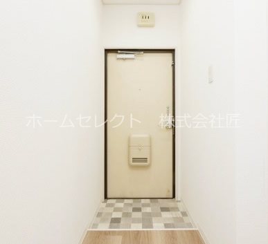 ルネ北畠 玄関