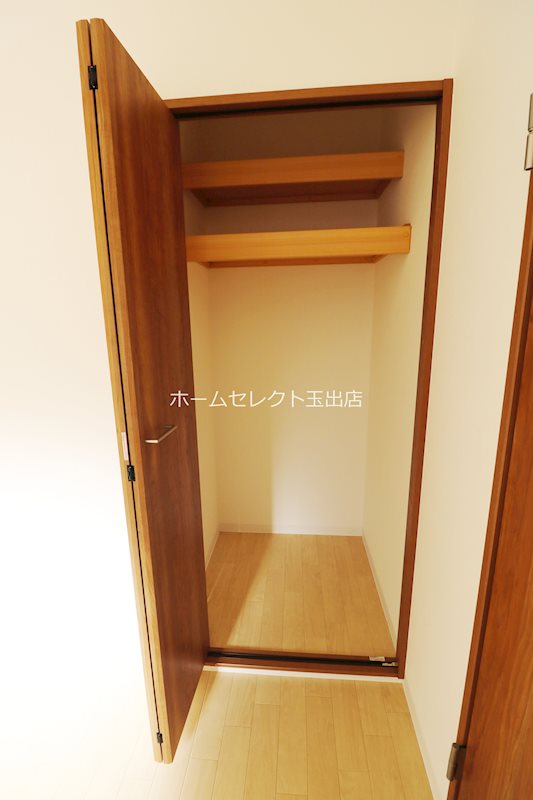 北畠西清川ビル 収納