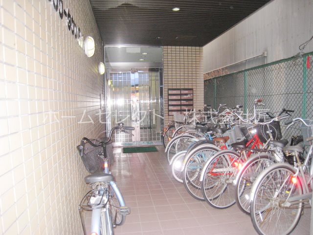 フラワータウンＳＫ 駐車場