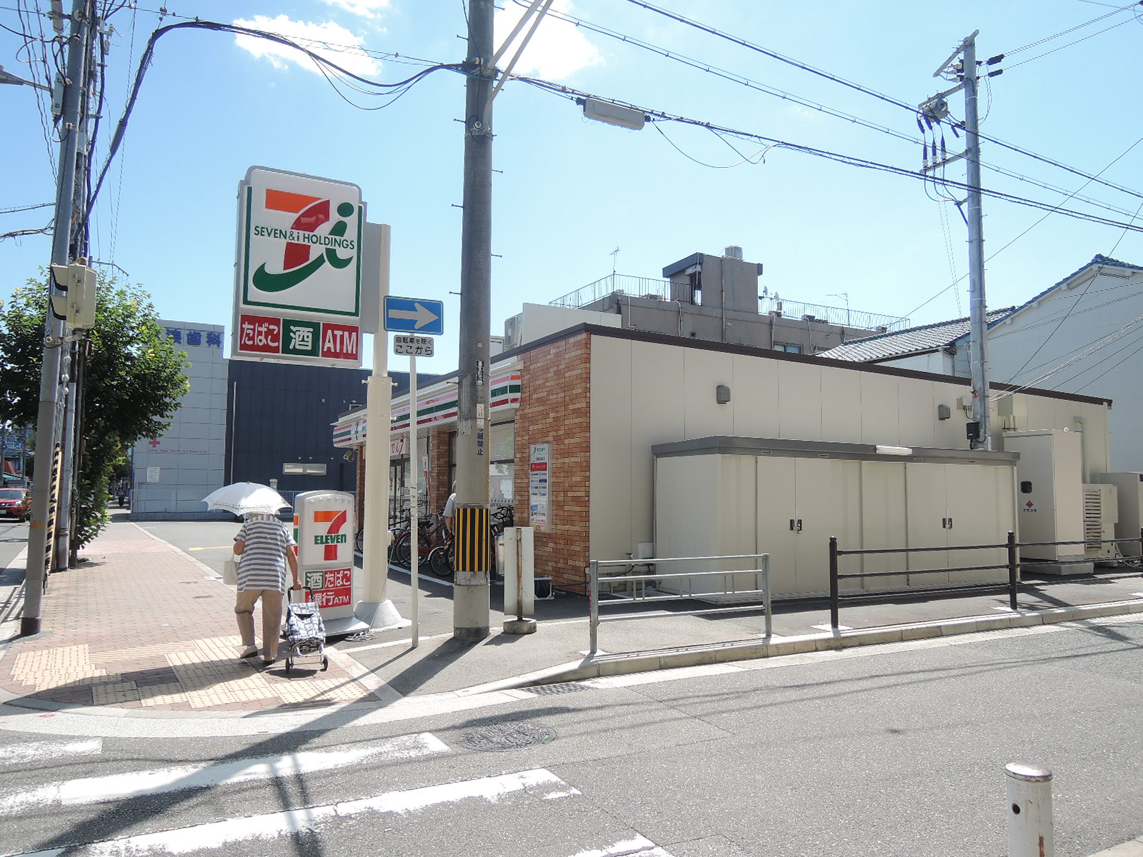 セレブコート安立 コンビニ