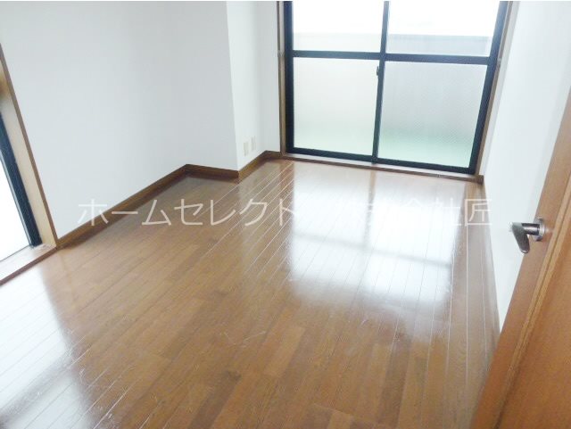 マンシオンタイラ リビング