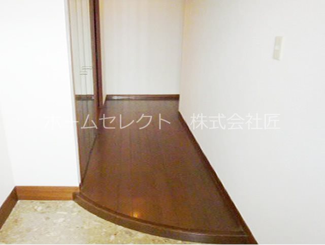 マンシオンタイラ 玄関