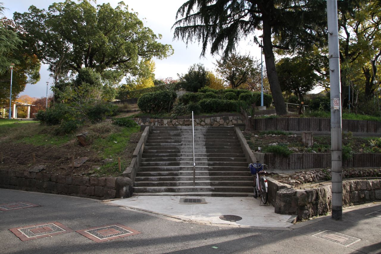 ソレイユ聖天下Ｂ 公園