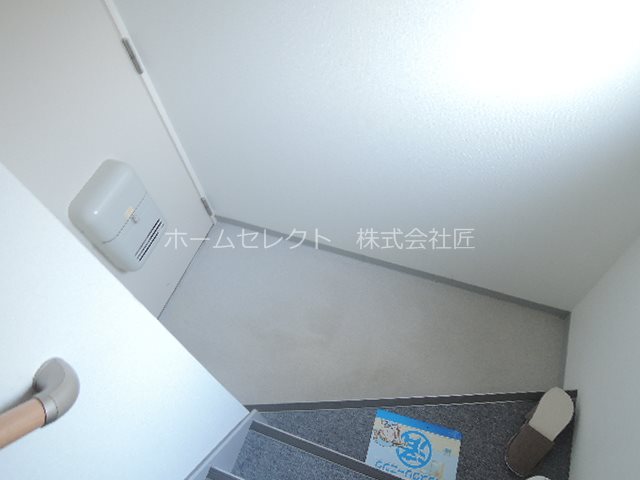 センエデアティール 玄関