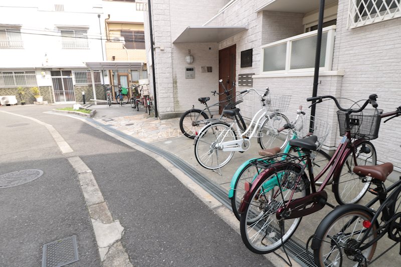 ルシェリア天下茶屋 駐車場