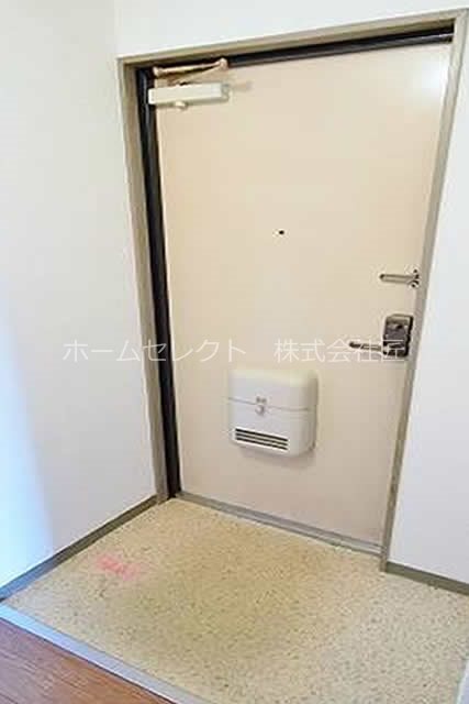 プレアール粉浜 玄関