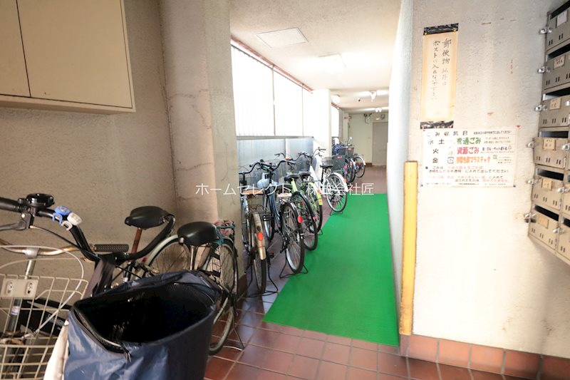 大阪府大阪市西成区千本南２丁目 駐車場
