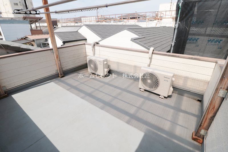 安立3丁目戸建賃貸 ベランダ