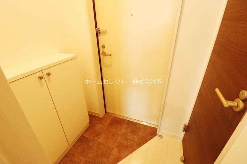 F asecia Rio  玄関