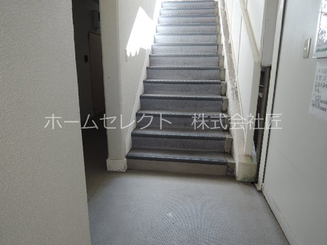 メゾンビトロ1 ロビー