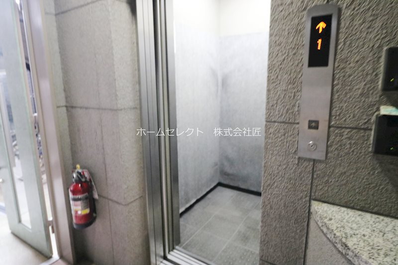 ルーツN’s ロビー