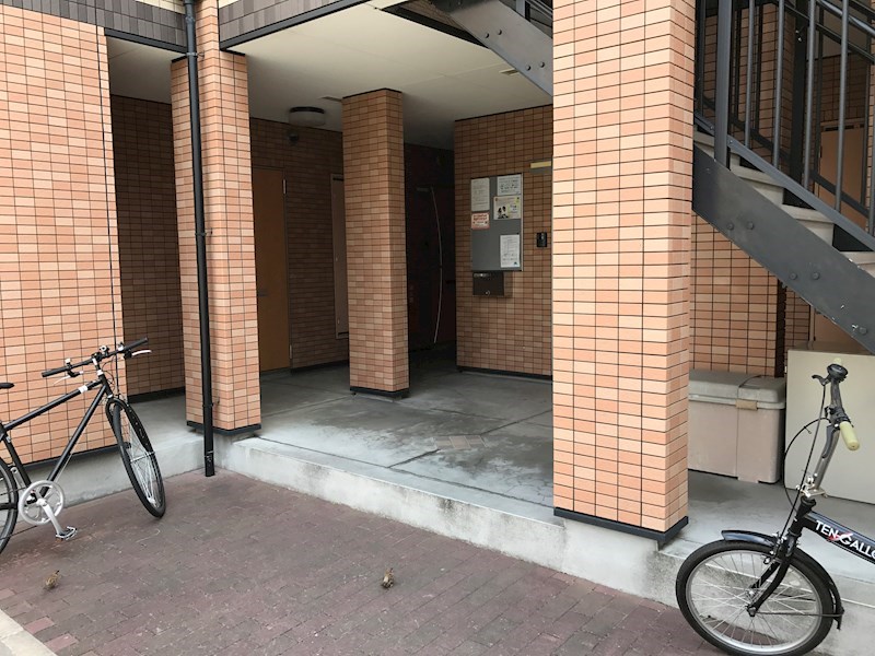 ラフィーネ聖天坂Ⅲ番館 エントランス