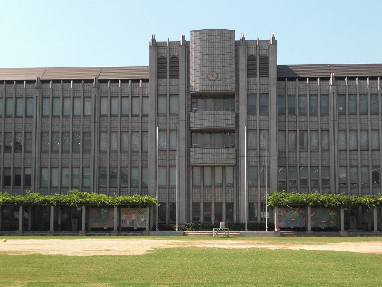 帝塚山サンコーポユウ 小学校