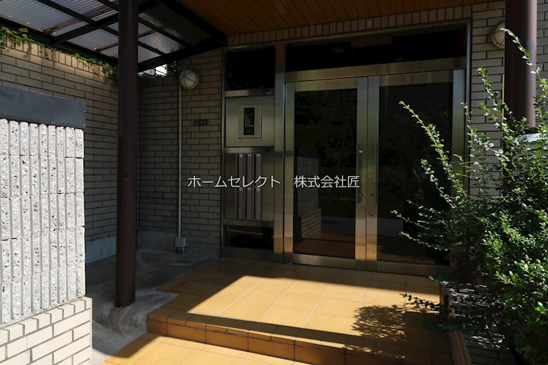 WIN帝塚山 エントランス