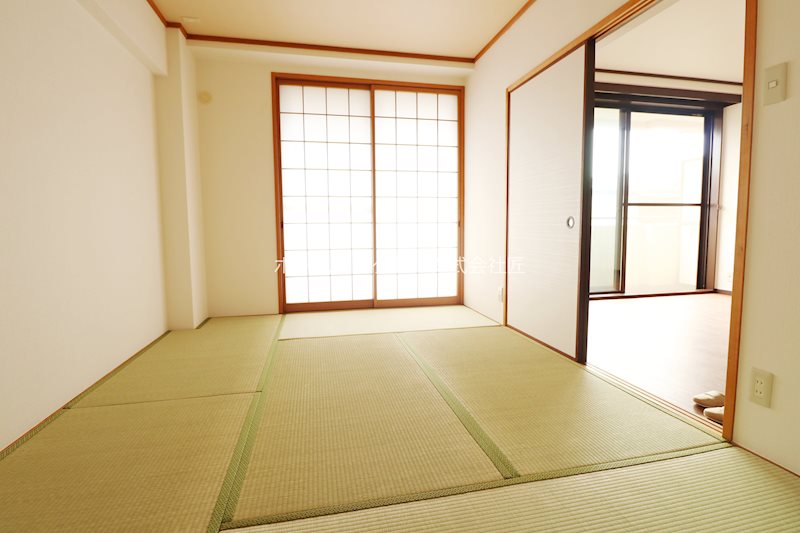 WIN帝塚山 内装