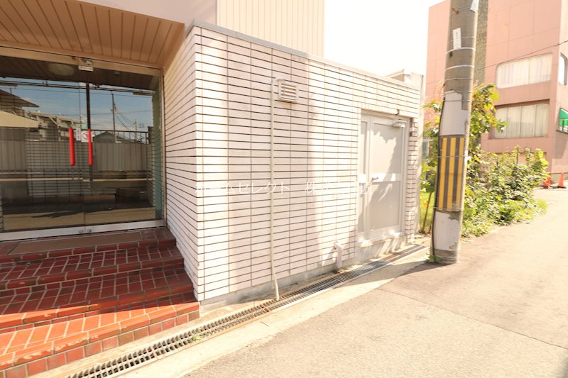 帝塚山泰山ドーモ 庭